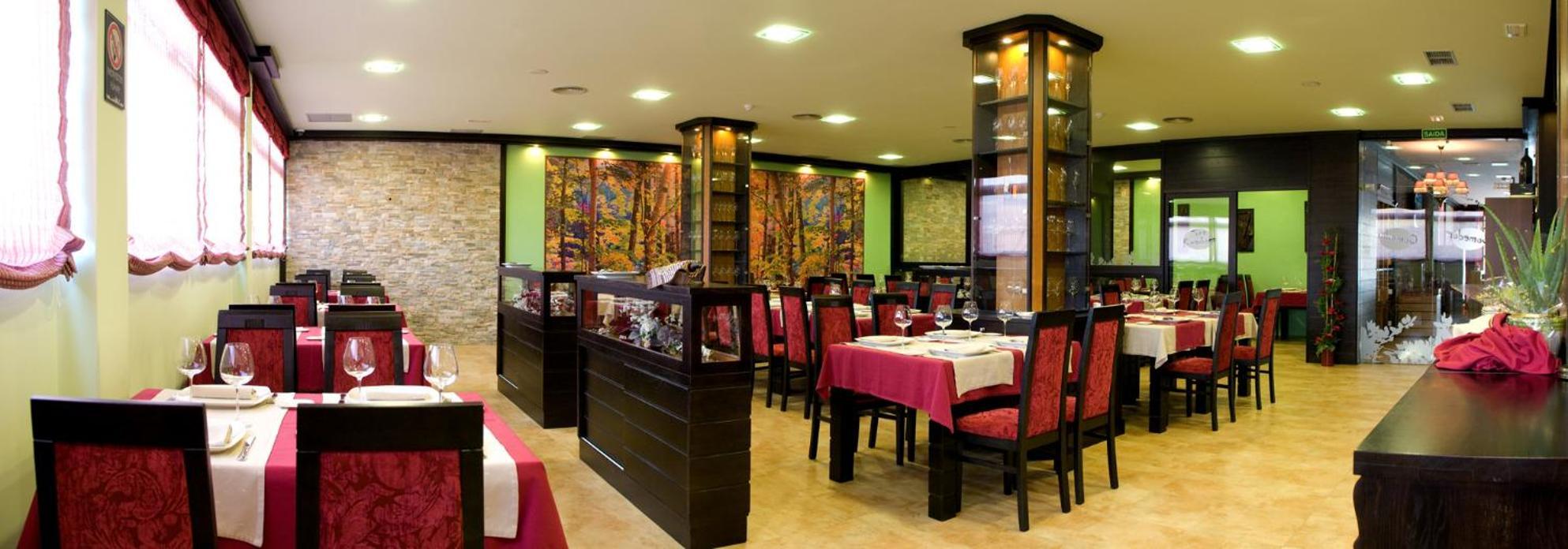 Hotel - Restaurante Asador Tio Manolo Noia Exteriér fotografie